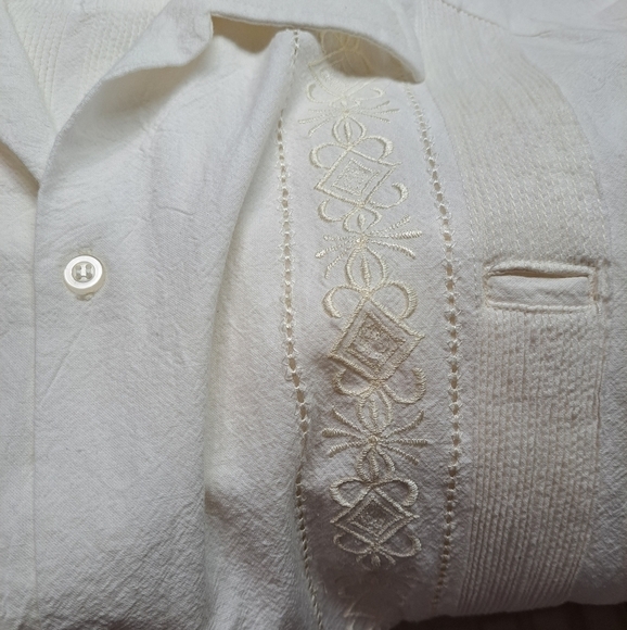 Guayaberas Finas Villanueva Men's Off White Button Down Shirt - Picture 4 of 9